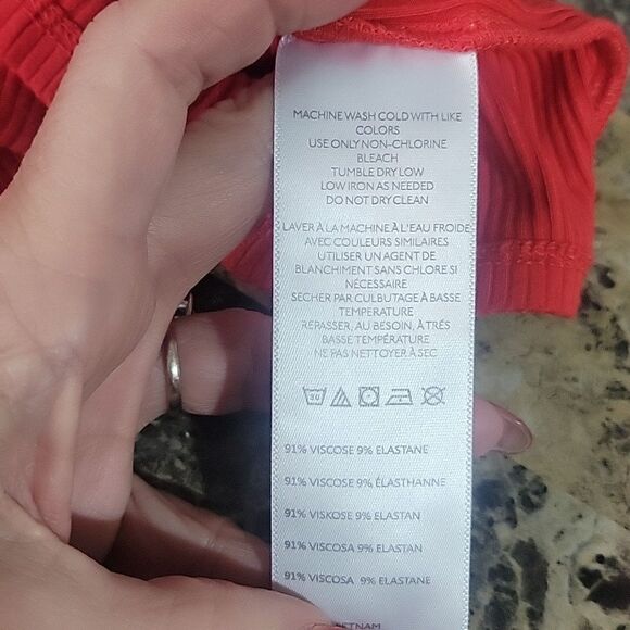 BDG ribbed tank. Size M - Picture 4 of 4